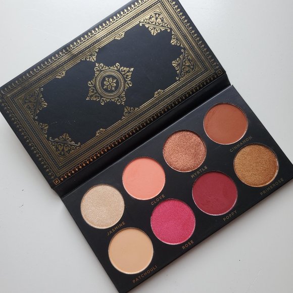 Ace Beaute Grandiose Palette - Picture 1 of 2